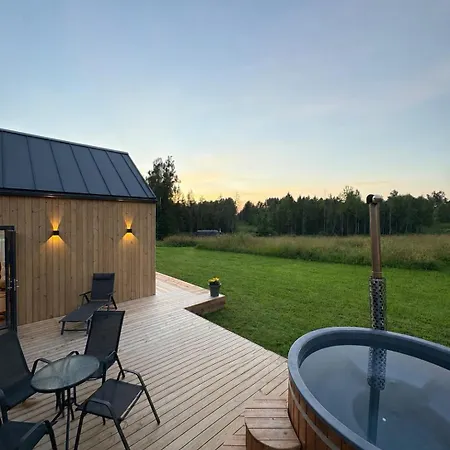 Дом отдыха 8-bed With Hot Tub